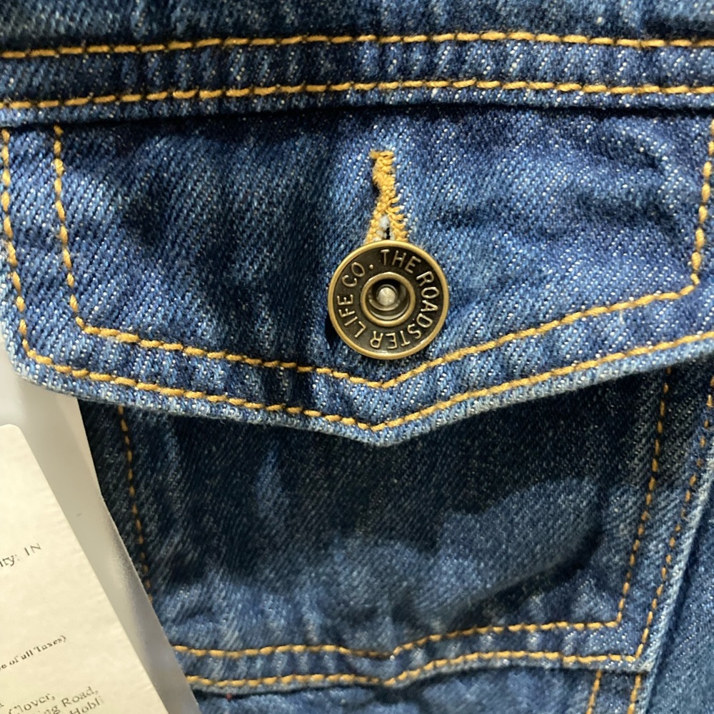 (With tags) Denim jacket for women - Picture 8 of 8